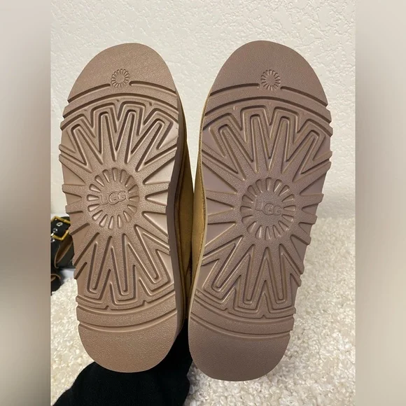 UGG Tazz Women's Tan Flats with Red Trim - Picture 9 of 12